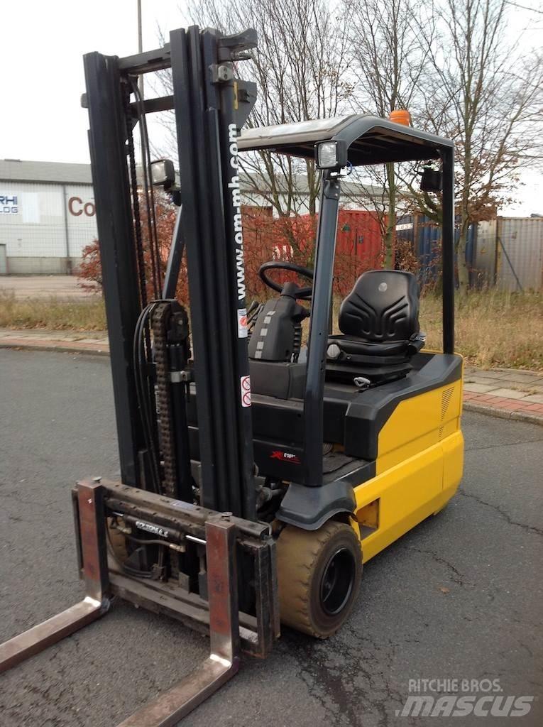 OM XE 18 3ac Stivuitor electric