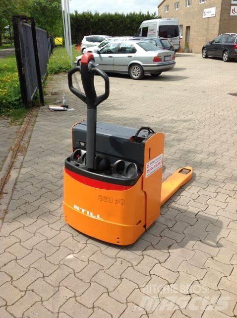 Still EGU 20 Transpaleta manuala