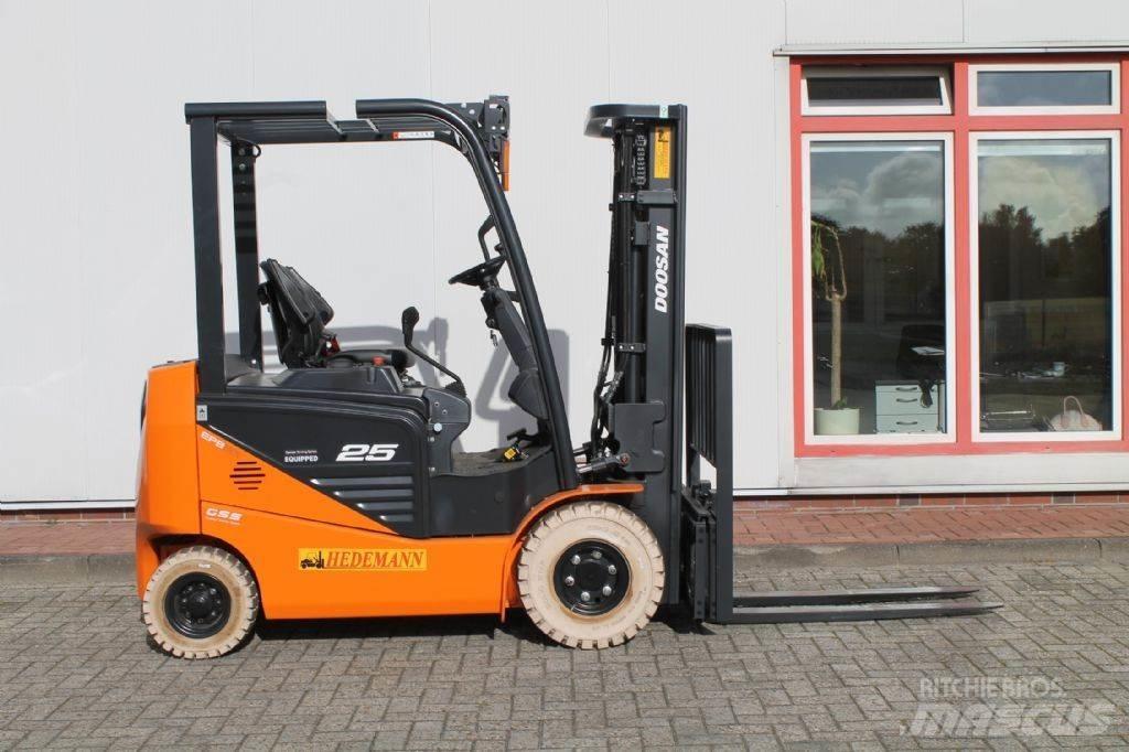 Doosan B25NS Stivuitor electric