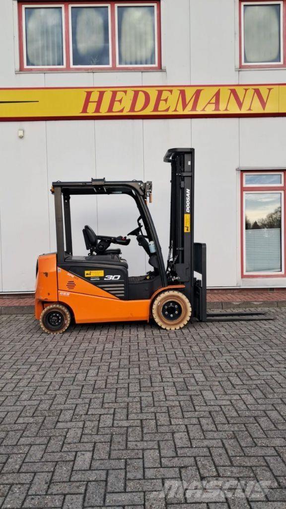 Doosan B30NS Stivuitor electric