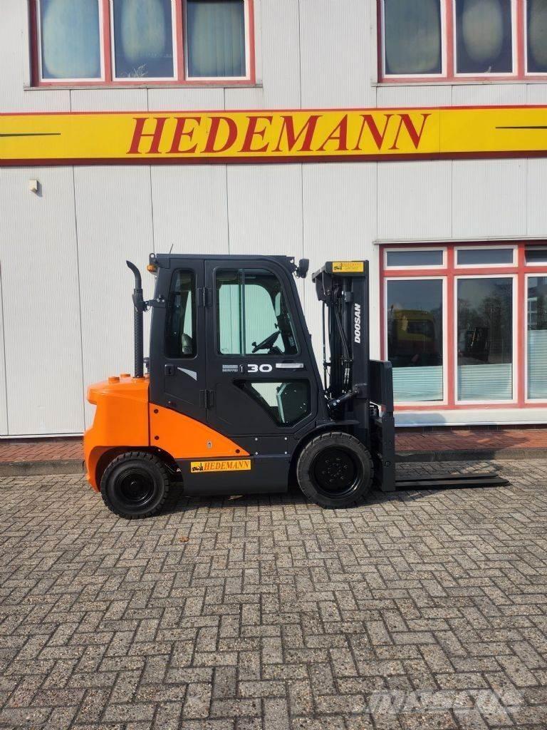 Doosan D30S-7 Stivuitor diesel