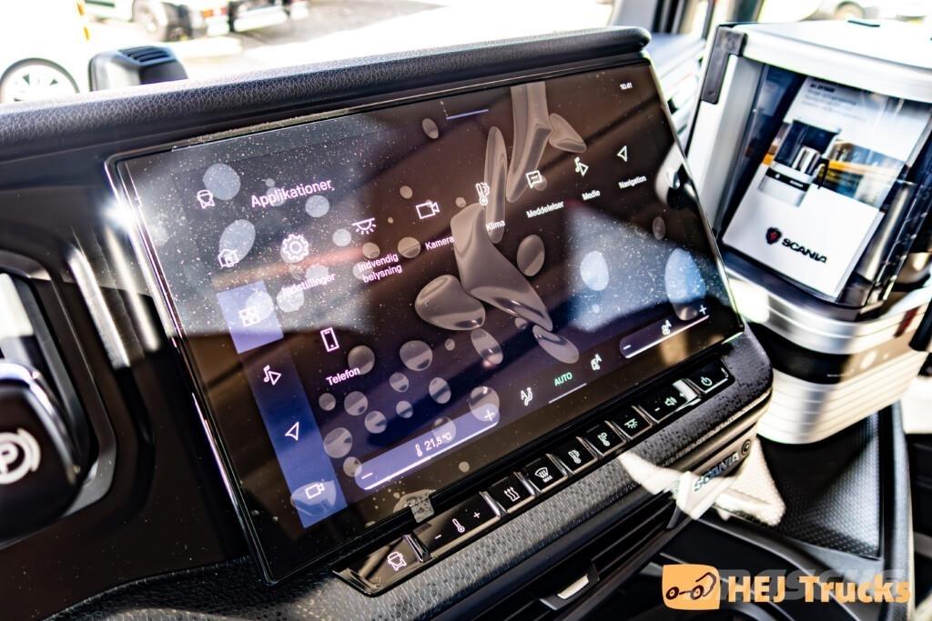 Scania R530 A6x2NB Autotractoare
