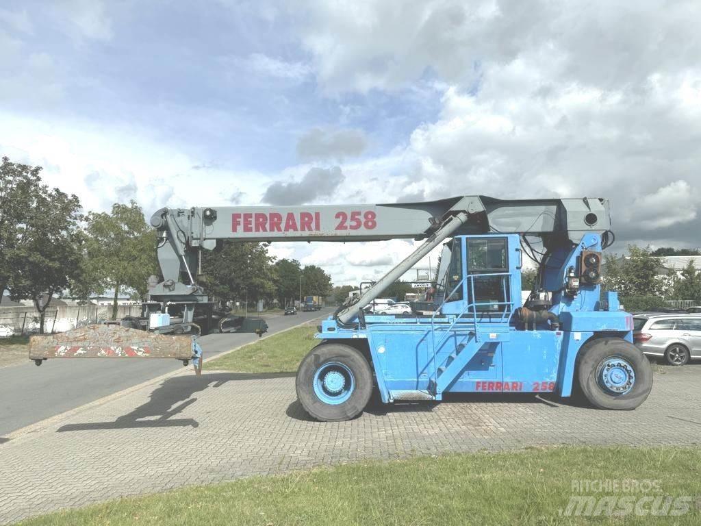 CVS Ferrari F258.6 Stivuitoare Telescopice Rotative