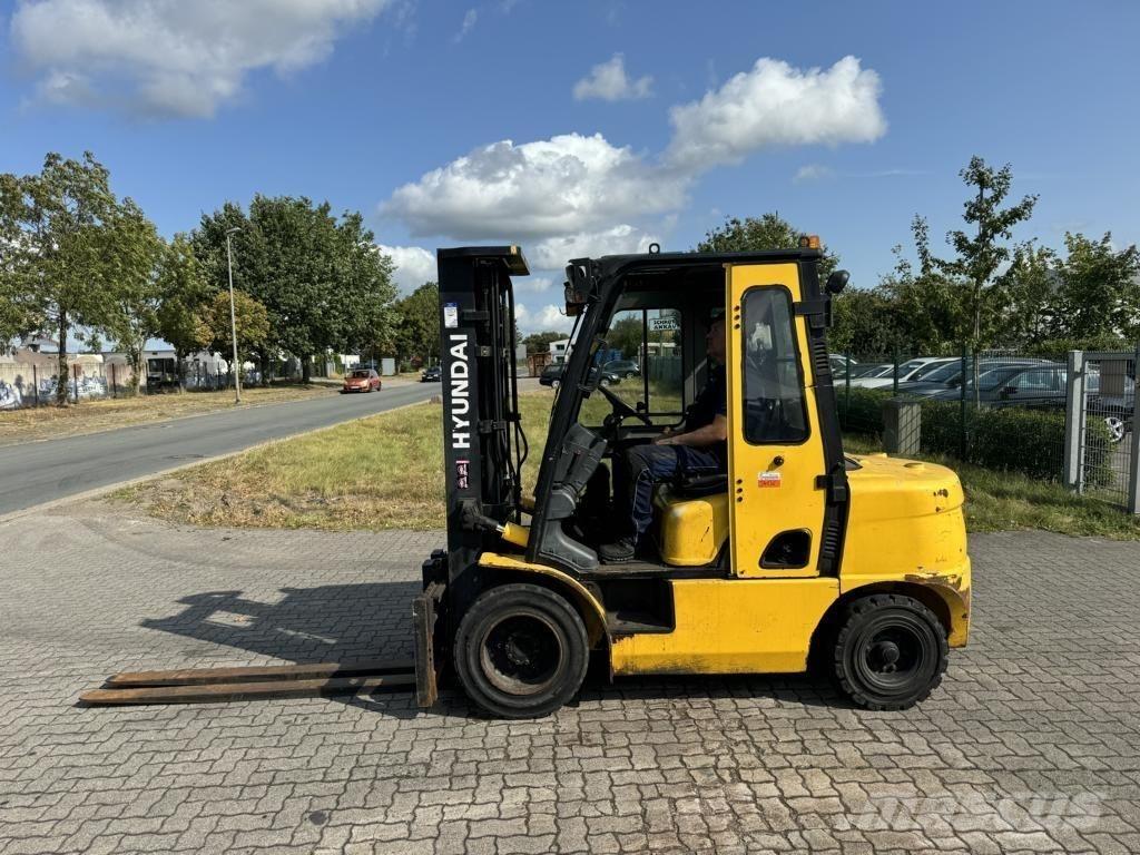 Hyundai 33D-7E Stivuitor diesel