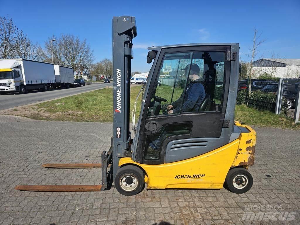 Jungheinrich EFG320 Stivuitor electric