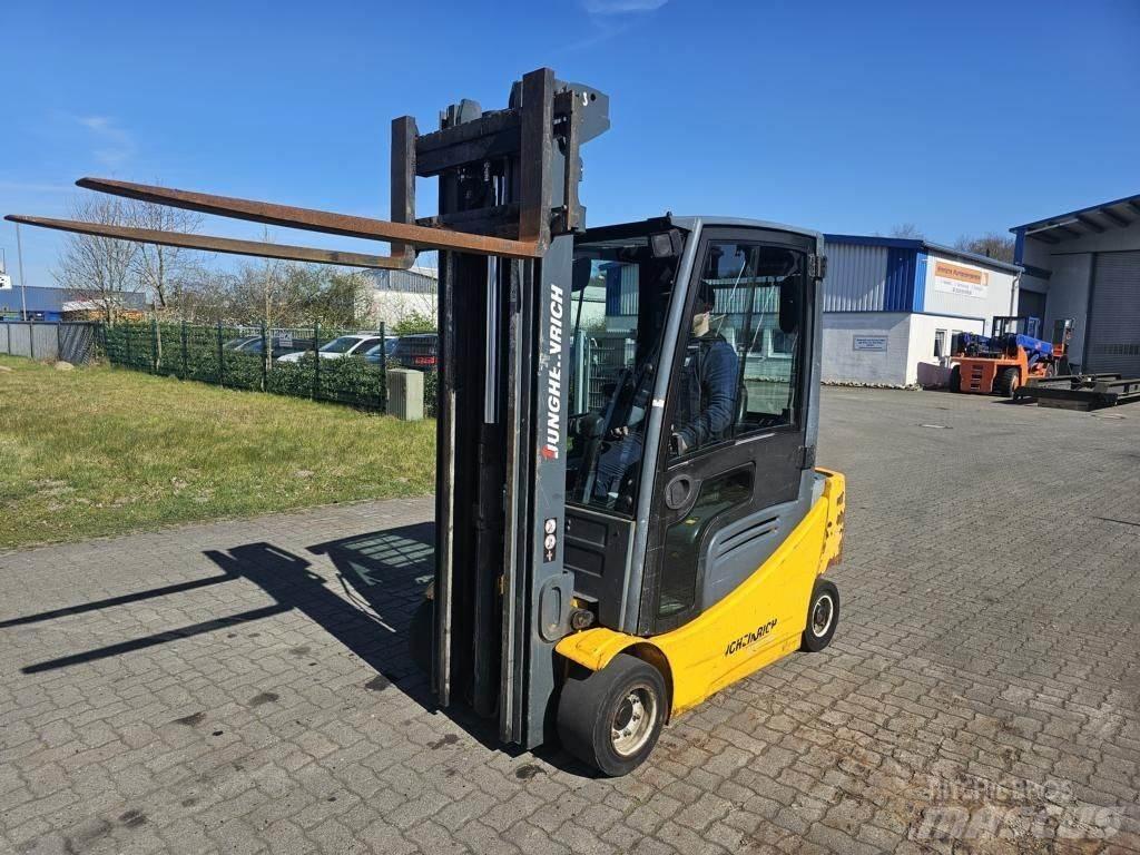 Jungheinrich EFG320 Stivuitor electric