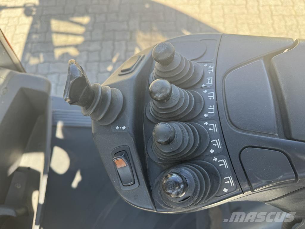 Linde H30D-02 Stivuitor diesel