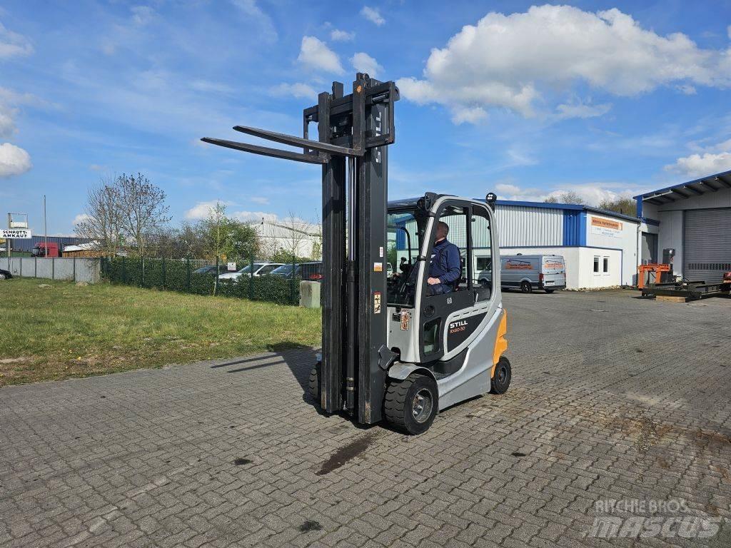 Still RX60-30 Stivuitor electric