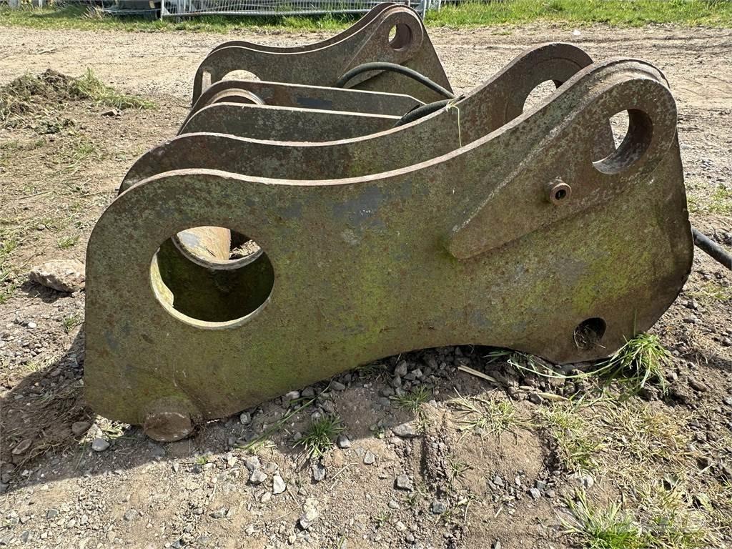 Volvo quick coupler Incarcator pe pneuri