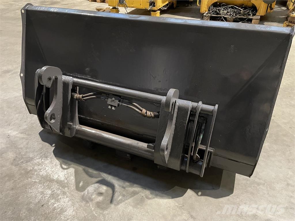  1.80 kbm Højtipskovl Pistoane