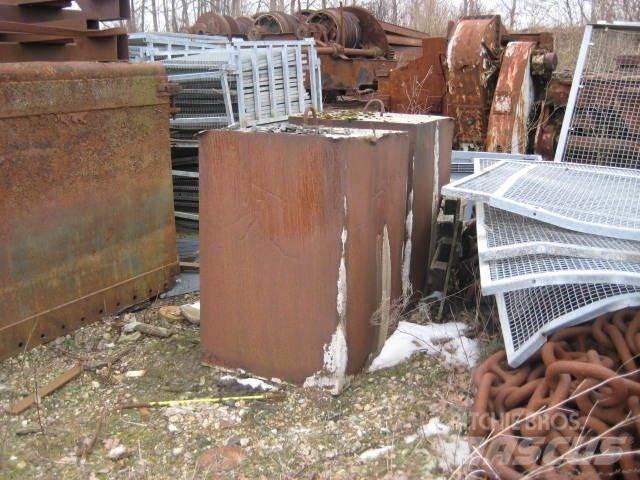  Ballastvægte 4 stk. - 2300 kg Piese si echipamente pentru macara