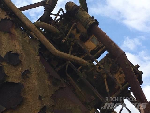 Brøyt X30T til ophug Excavatoare pe șenile
