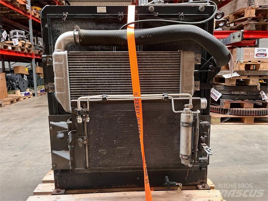 CAT 323D køler Motoare