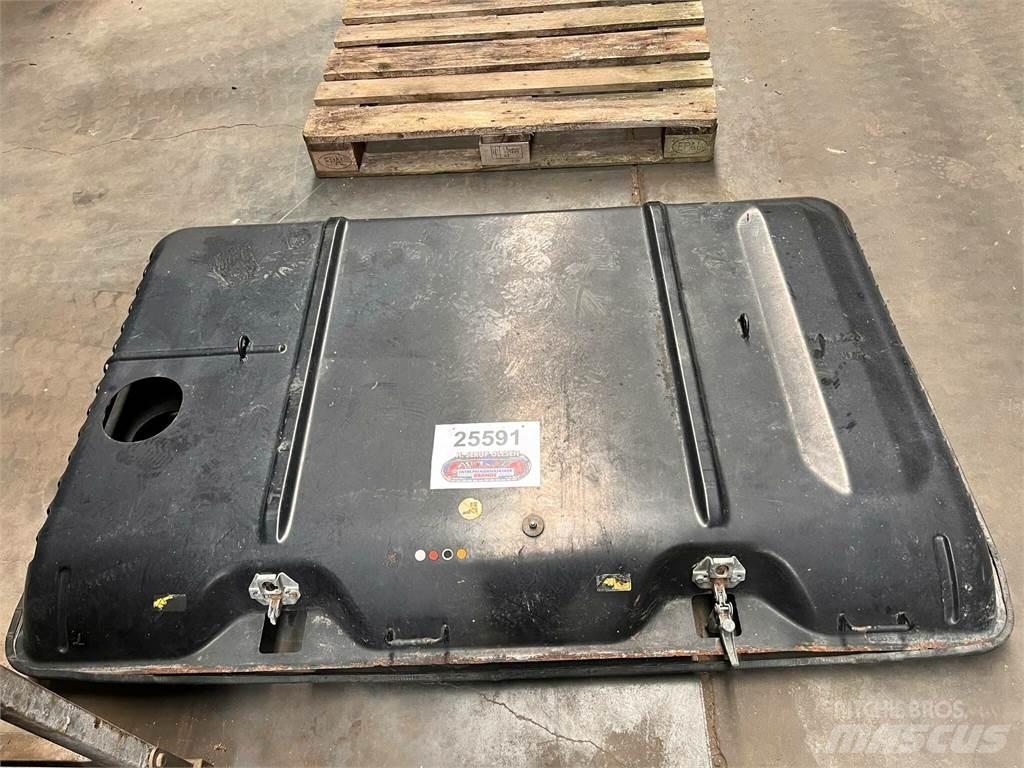 CAT 323D motorhjelm Alte componente