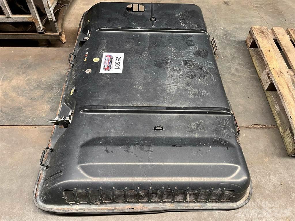 CAT 323D motorhjelm Alte componente