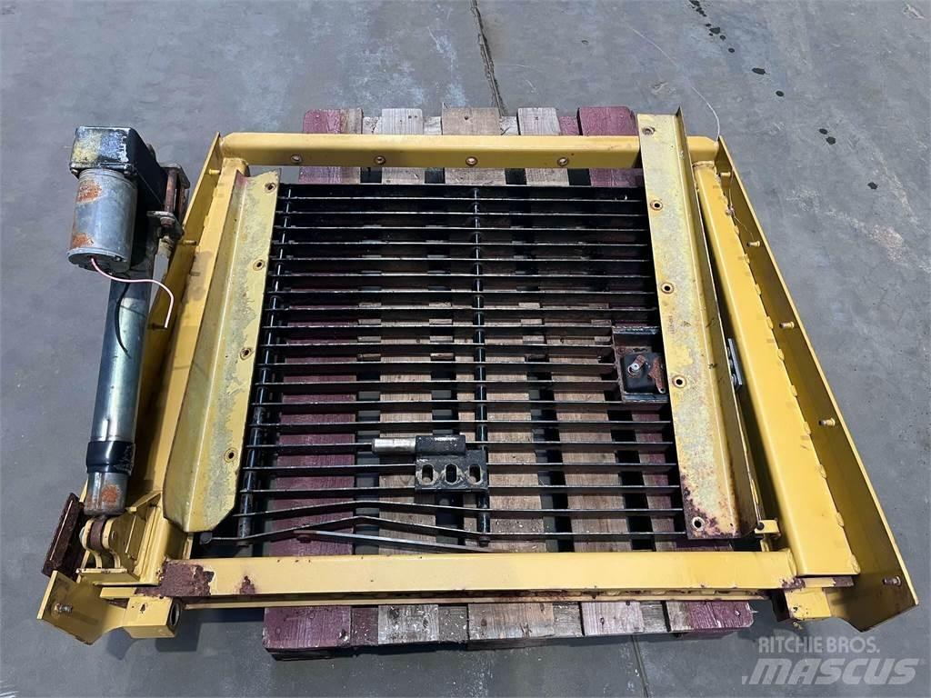 CAT 962GII Kølergrill Alte componente