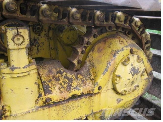 CAT D5LGP dozer, til ophug Buldozere pe senile