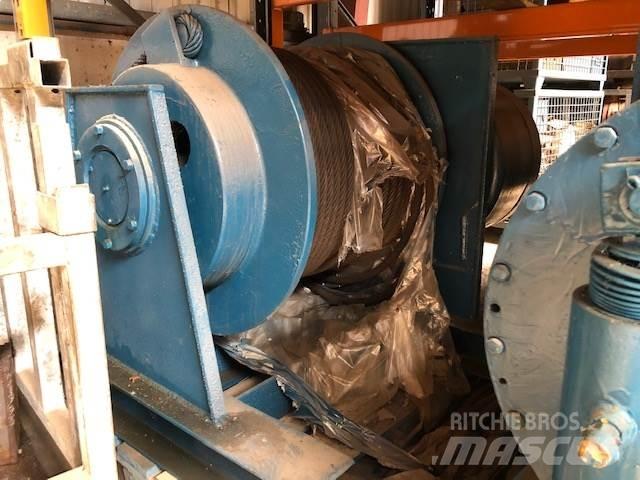 Demag spil Dispozitive de ridicare şi lifturi pentru materiale