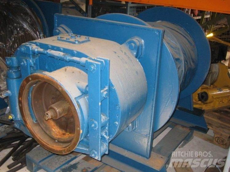 Demag spil Dispozitive de ridicare şi lifturi pentru materiale