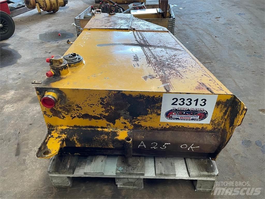  Dieseltank ex. Volvo A25 Alte componente