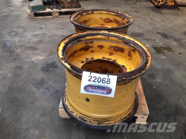  Fælge ex. Volvo L90B - 2 stk. Anvelope, roti si jante