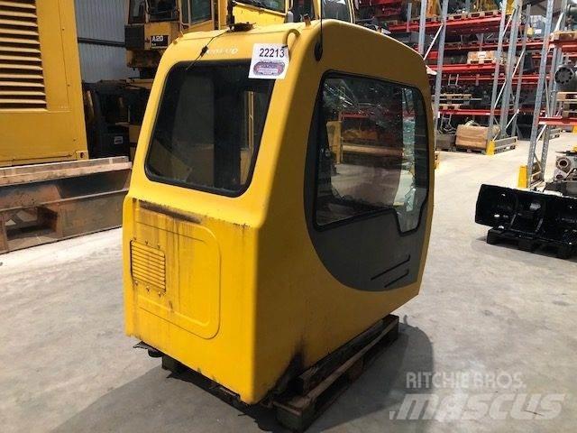  Førerhus ex. Volvo EC240LC Alte componente