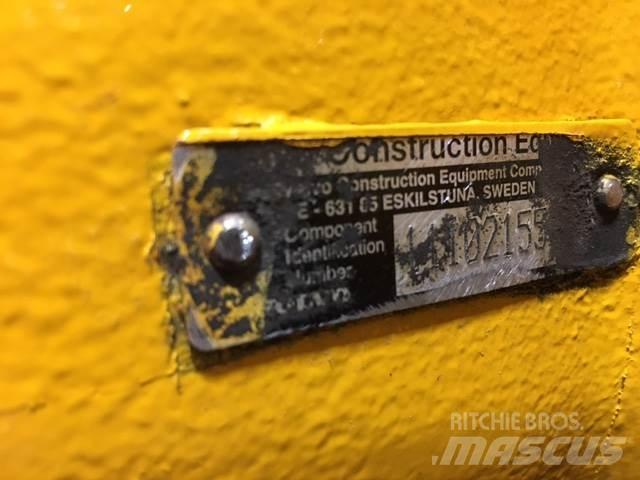  Frontaksel ex. Volvo L220F Alte componente