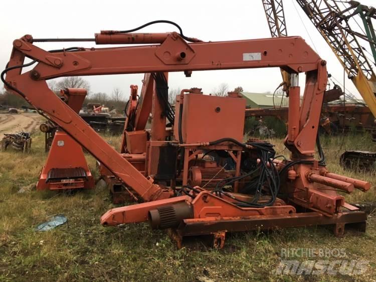 Hiab 670 Macara pentru orice teren