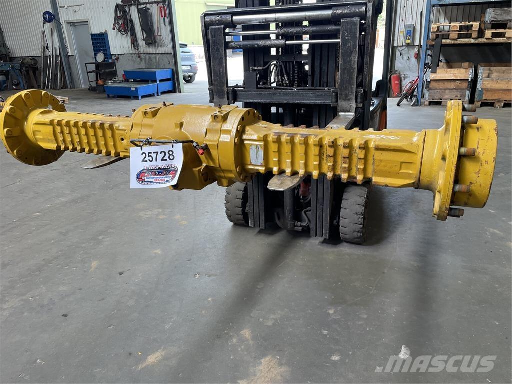 Hydrema 906C frontaksel Axe