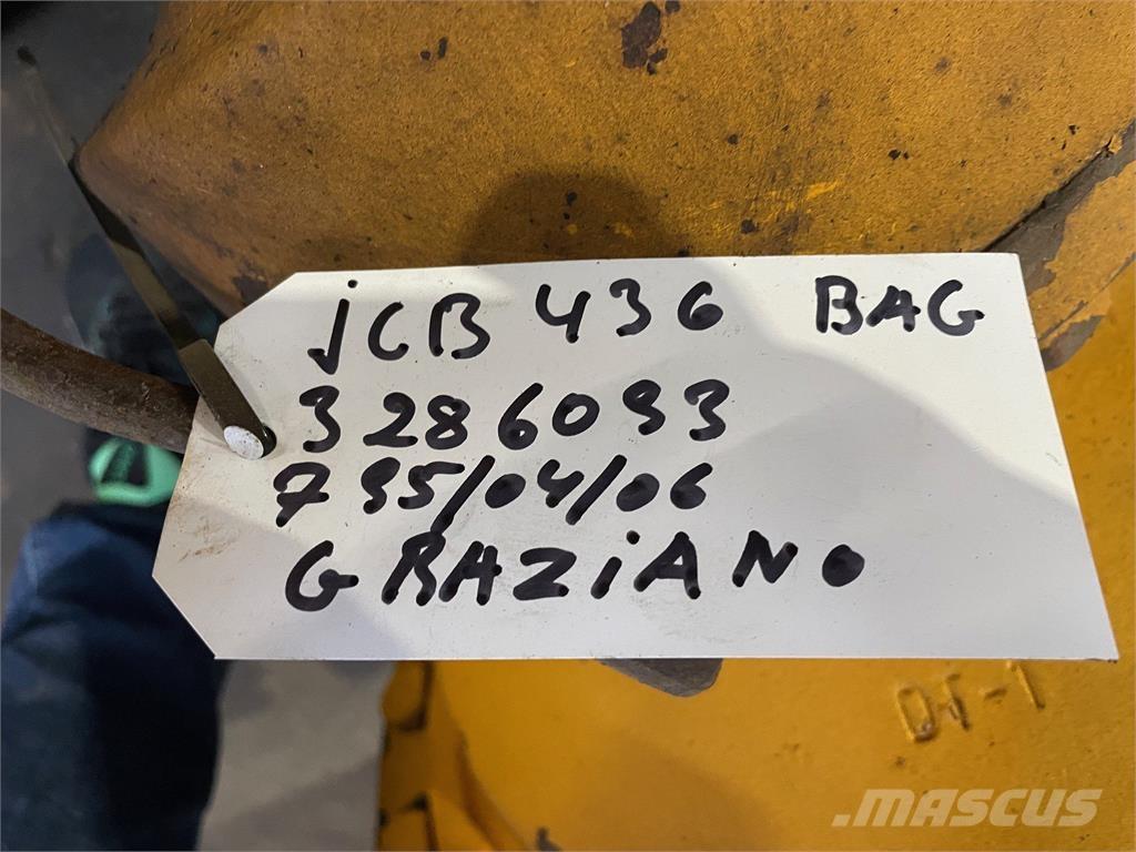 JCB 436 Bagaksel Axe