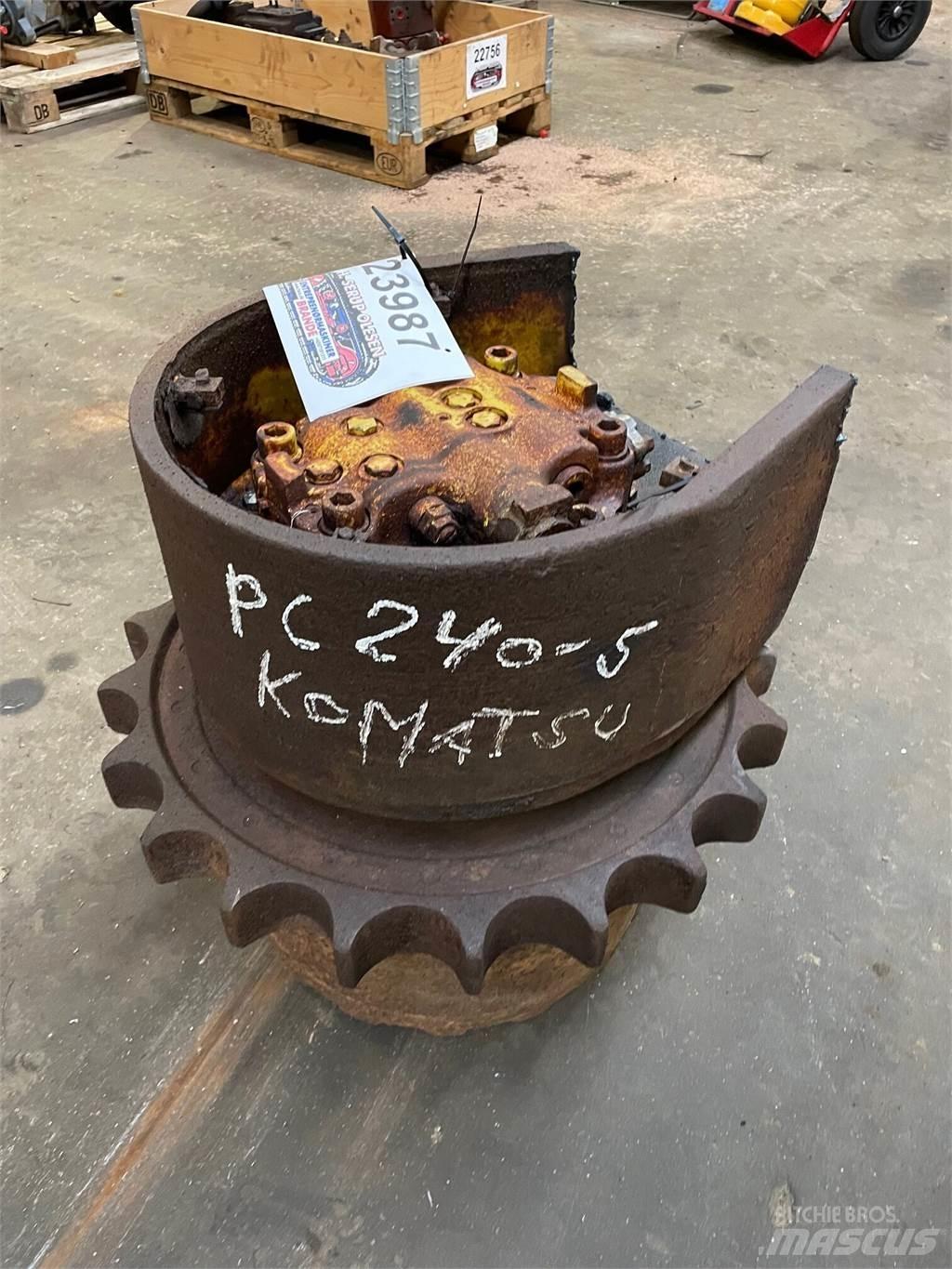 Komatsu PC240-5 Køregear Transmisie