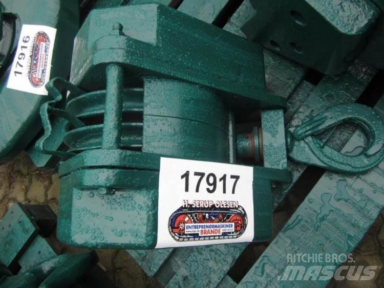  Krankrog ca. 5 ton Piese si echipamente pentru macara