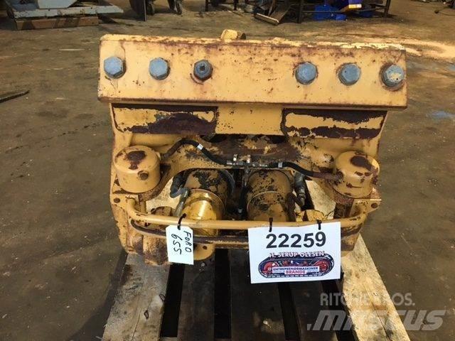  Krøjekonsol ex. Ford 655 Alte componente