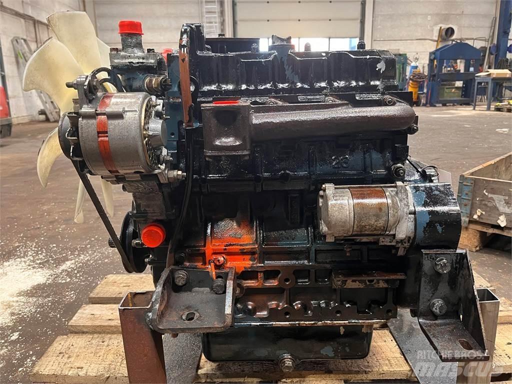 Kubota V2203 motor Motoare
