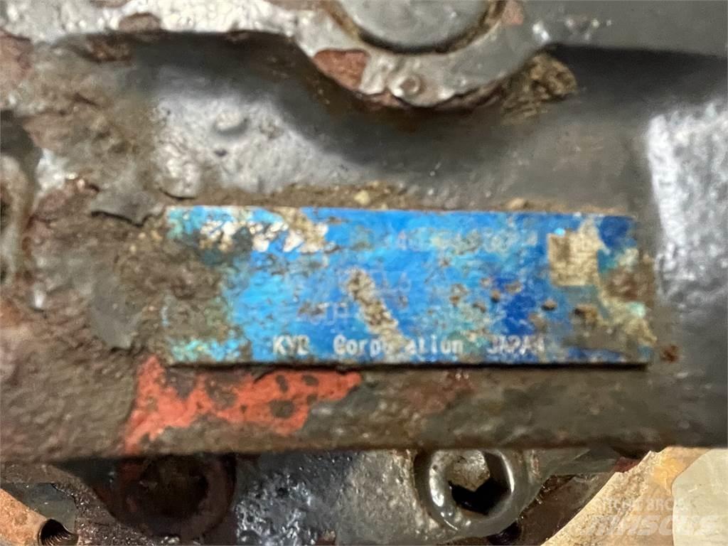New Holland E485B Køregear Transmisie