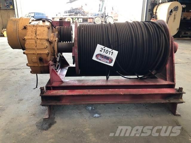  Spil med gear Dispozitive de ridicare / lifturi pentru diferite materiale