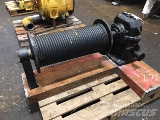  Spil - udv. 1:34 Dispozitive de ridicare şi lifturi pentru materiale