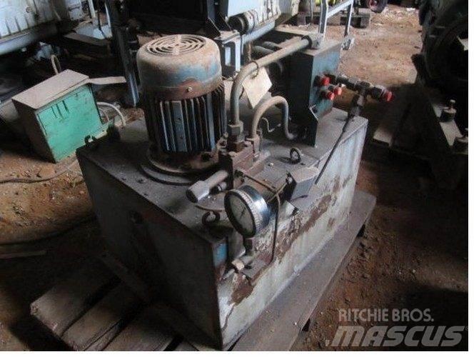 Stenhøj hydr. - 5,5 kw Generatoare Diesel