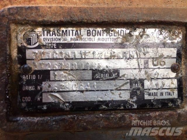 Volvo EC340 Køregear Transmisie
