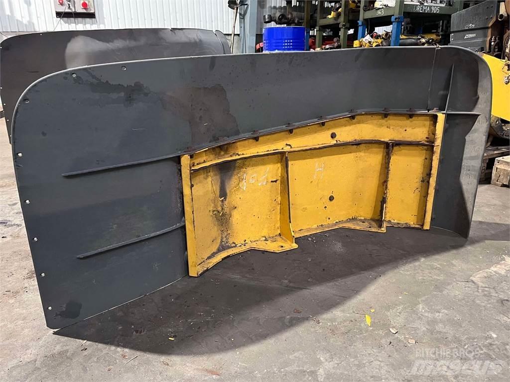 Volvo L120F frontskærm Alte componente