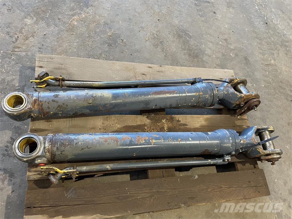 Volvo L70B løftecylinder Hidraulice