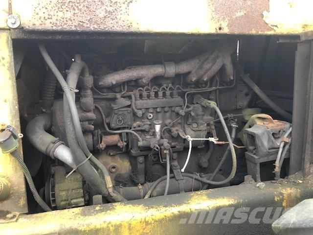 Volvo LM1240 til ophug Incarcator pe pneuri