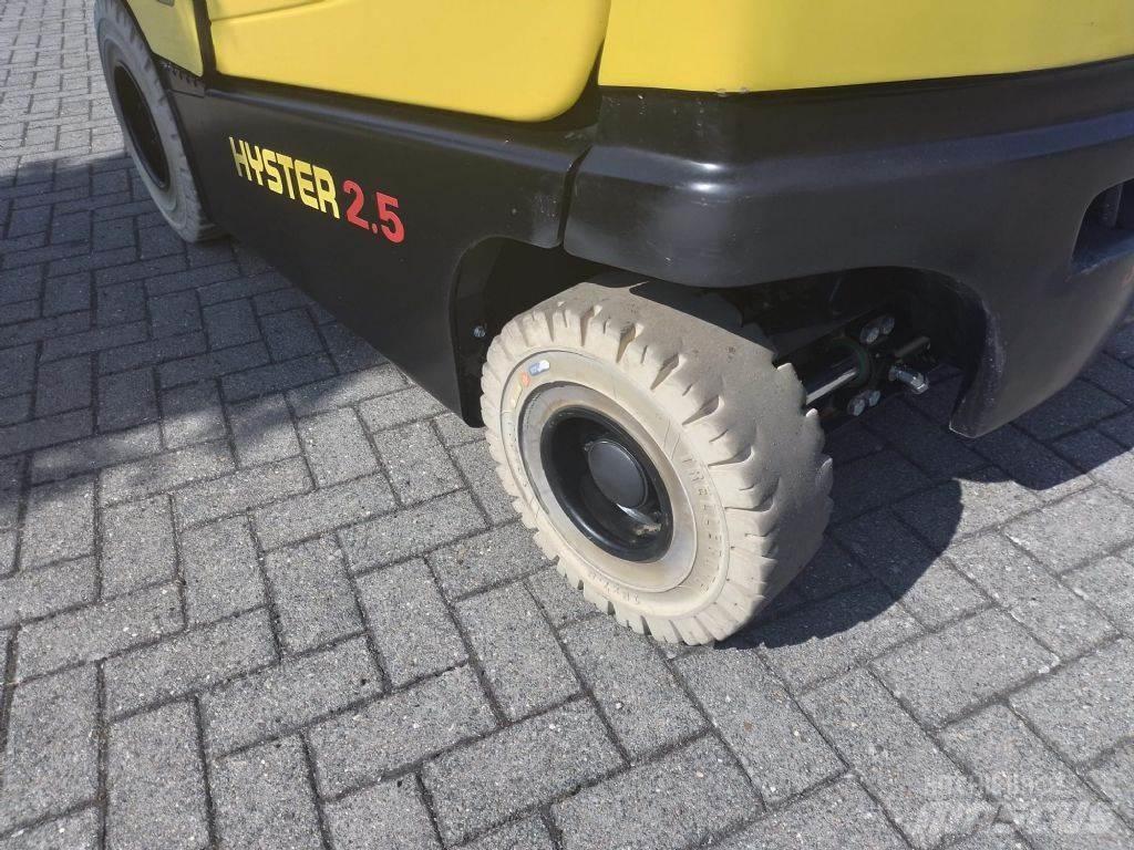 Hyster J2.5XN Stivuitor electric
