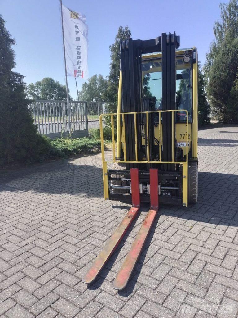 Hyster J2.5XN Stivuitor electric