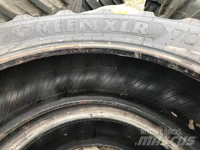  Rear Tyres Roti