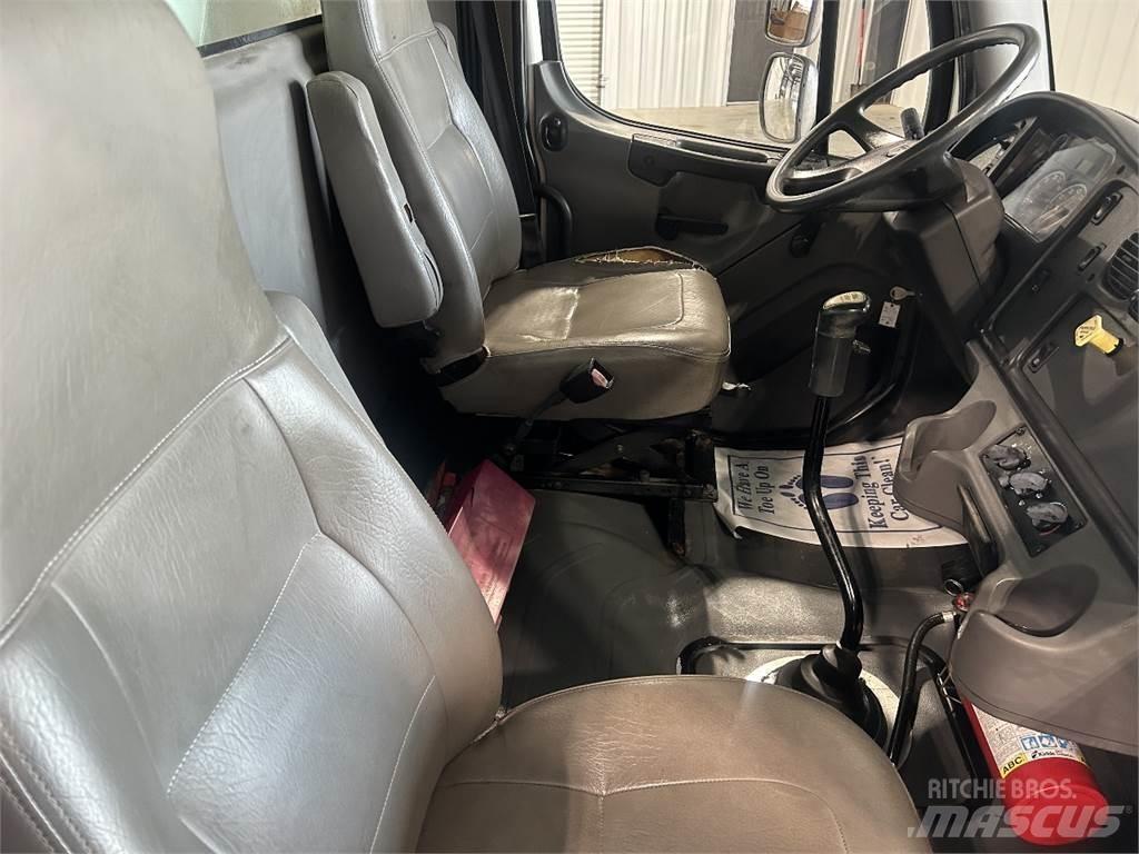 Freightliner M2 Altele