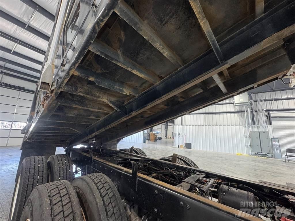 Freightliner M2 Autobasculanta