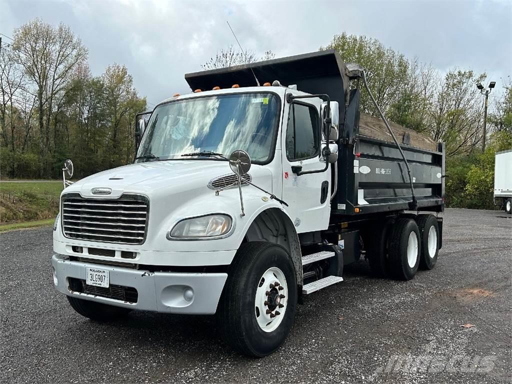 Freightliner M2 106 Autobasculanta