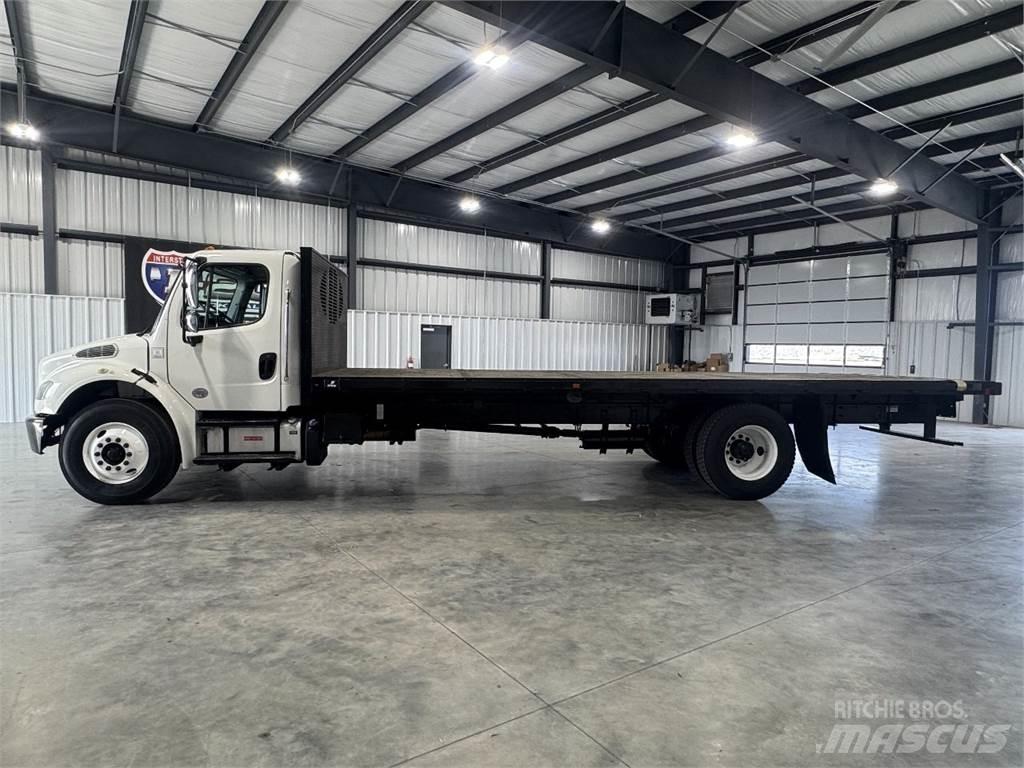 Freightliner M2 106 Camioane platforma/prelata