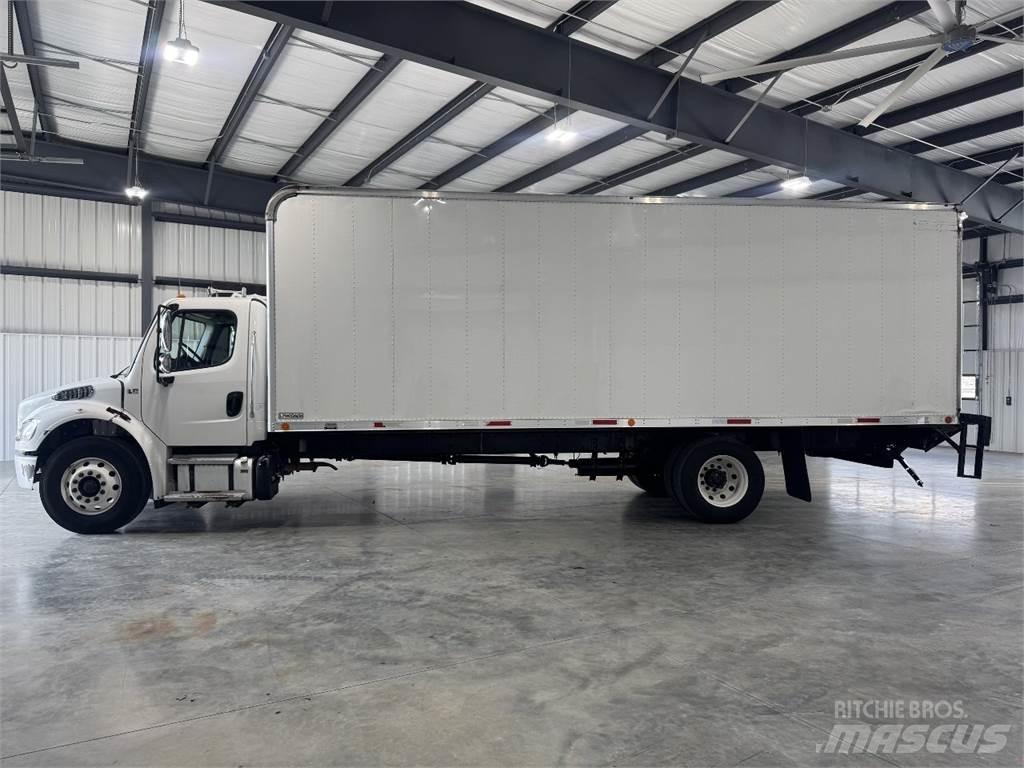 Freightliner M2106 Autocamioane